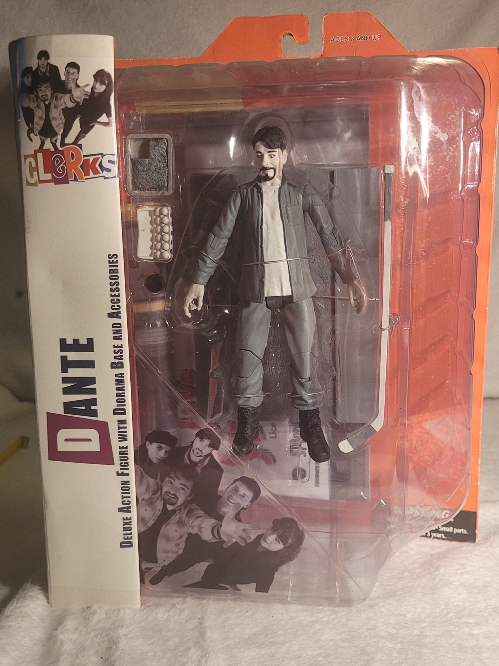 CLERKS DANTE FIGURE DIAMOND SELECT New